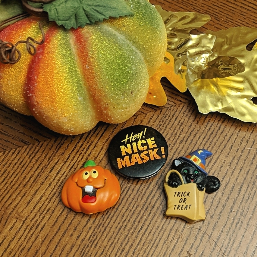 Vintage Halloween Pin Bundle